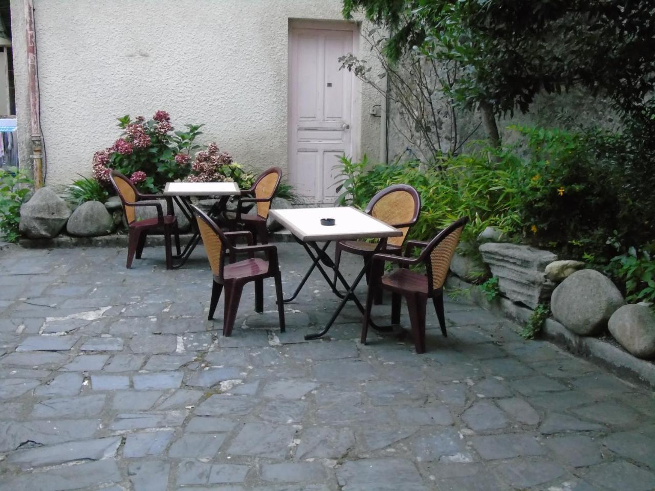 Hotel-Restaurant Le Saint Christophe Lourdes Exterior photo